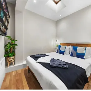 https://apt-modern-in-southeast-peckham.brighton-hotels-england.com